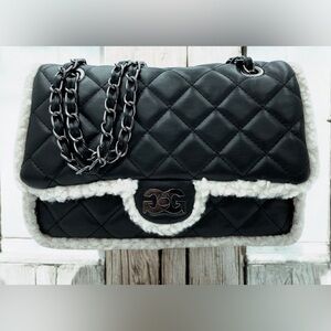NWT Gilda Paris Fur Baguette